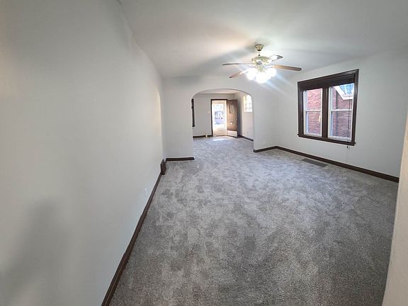 2nd image of 5439 Rhodes Ave