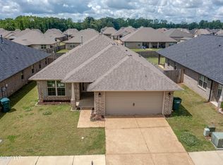 3401 Cable Ln, Southaven, MS 38672