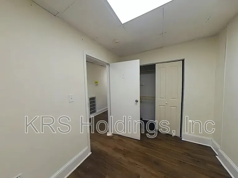 908 W Broad St — Photo 8