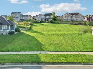 1113 N Division St #98, Waunakee, WI 53597