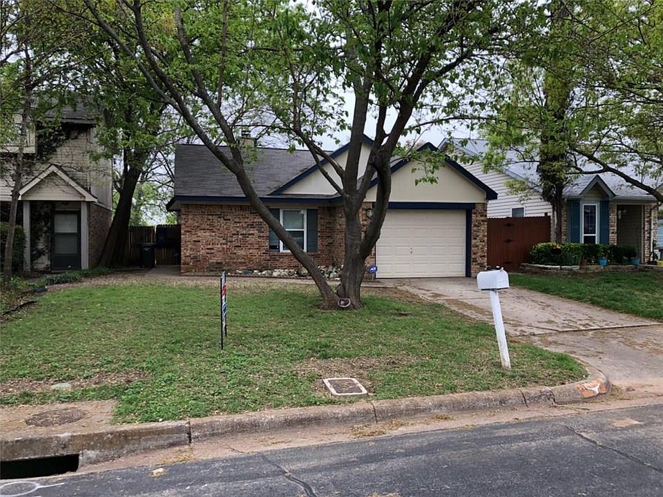 1st image of 1471 Woodhall Ct