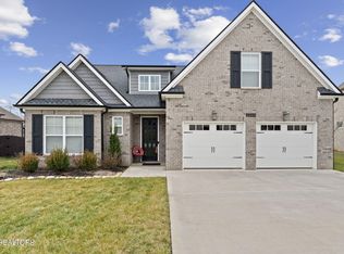 2243 Hickory Crest Ln, Knoxville, TN 37932