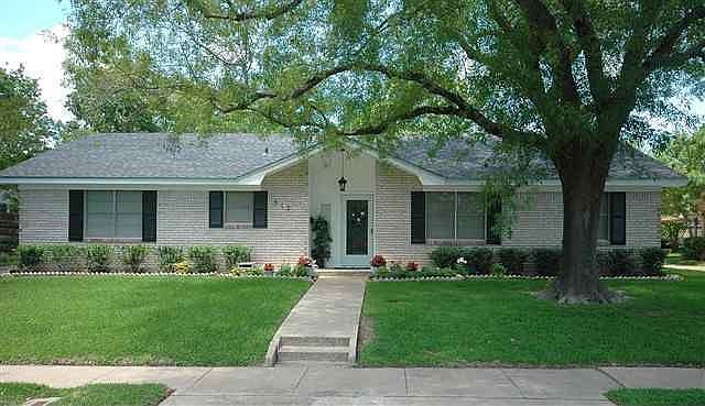 1st image of 512 Richland Dr