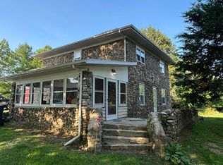 2311 E Glendora Rd, Buchanan, MI 49107