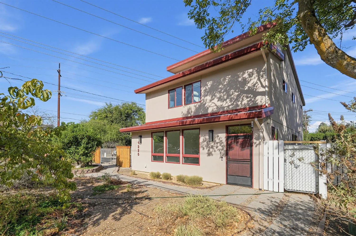2 bed, 1.5 bath, 1405 sqft, $3,500 — Photo 1