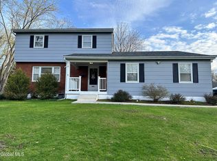 31 Point View Drive, East Greenbush, NY 12061