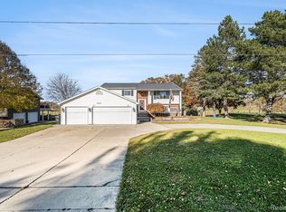 5212 W Farrand Rd, Clio, MI 48420