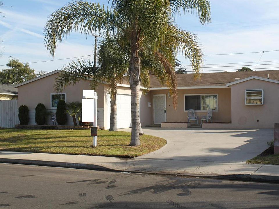 1st image of 1122 7th Pl