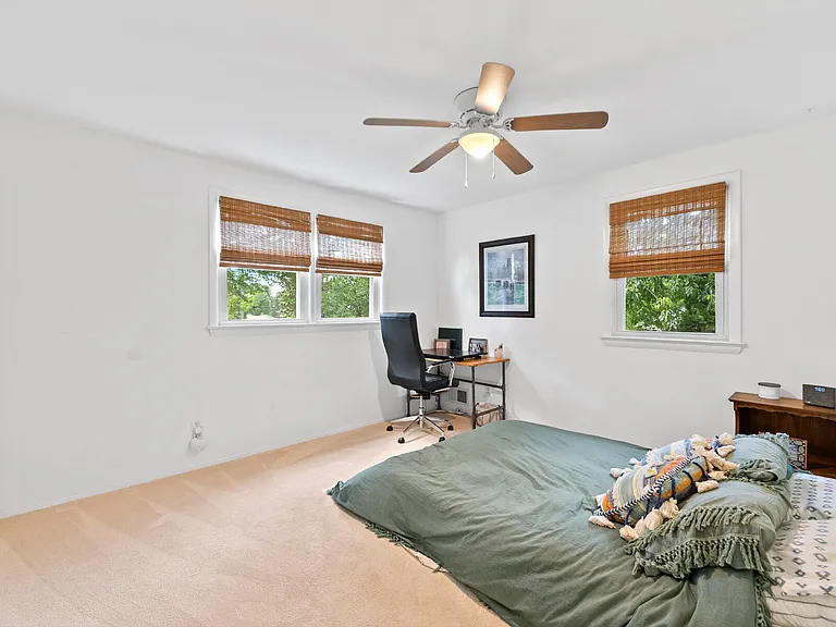 5208 Lindsay St — Photo 22