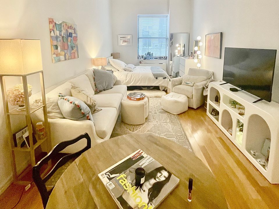 1st image of 99 John St APT 1211