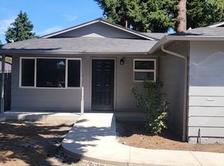228 Sycamore Ave, Woodburn, OR 97071