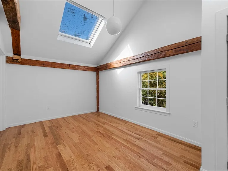 14 Lynde St #2 — Photo 31
