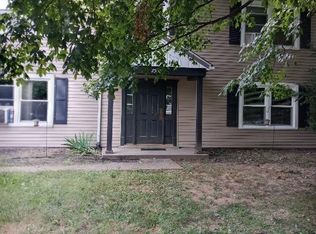 2510 Tiny Ln, Louisville, KY 40216
