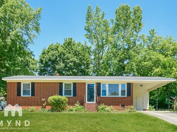 706 Pond St, Clayton, NC 27520