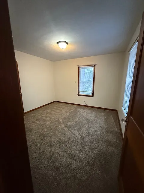 Building Photo - 1620 Riverview Dr #2