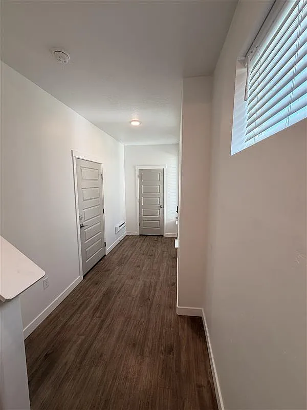 3 bed, 2.5 bath, 1672 sqft, $2,606 — Photo 4