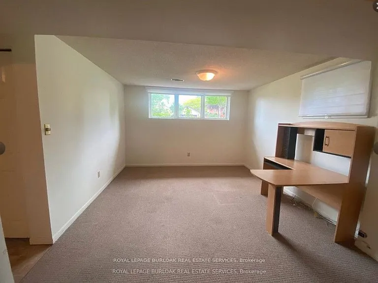4 Sunhaven Ct — Photo 16