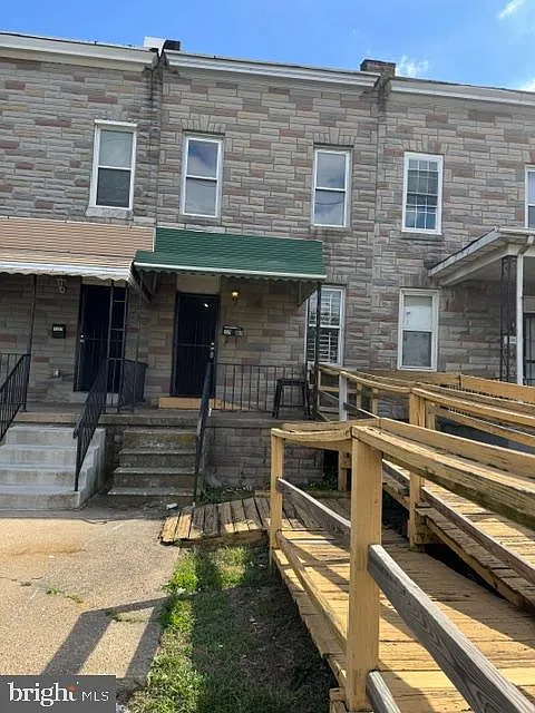 1305 E Patapsco Ave