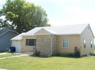 535 Washington St, Clatonia, NE 68328