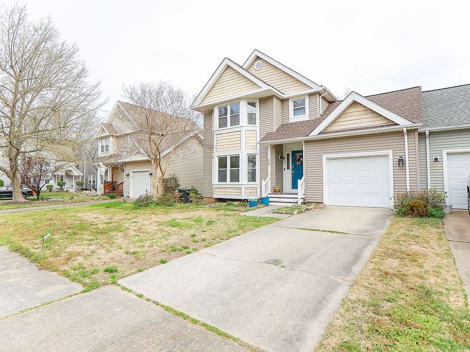 1st image of 224 Prince Edward Way