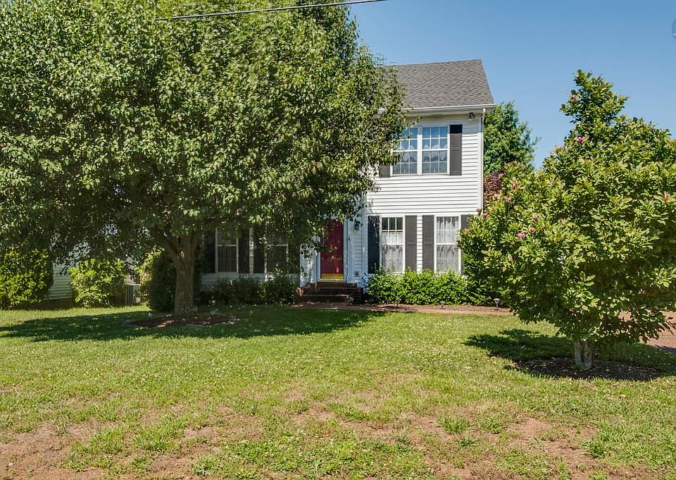 1st image of 2865 Sutherland Dr
