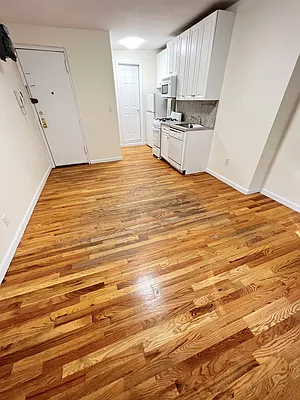 Rented by OvCo Realty | media 1