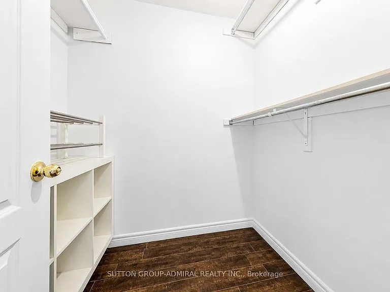 189 Warwick Cres #UPPER — Photo 18