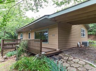 729 S Mount Millsap Ln, Fayetteville, AR 72704