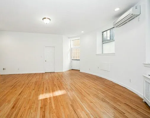 Rented by Compass | media 3