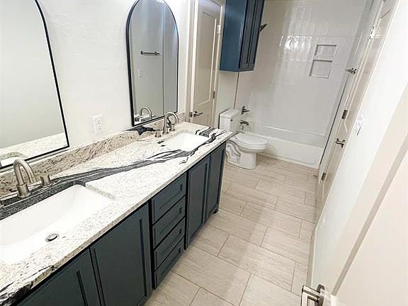 5th image of 303 Ruby Dr