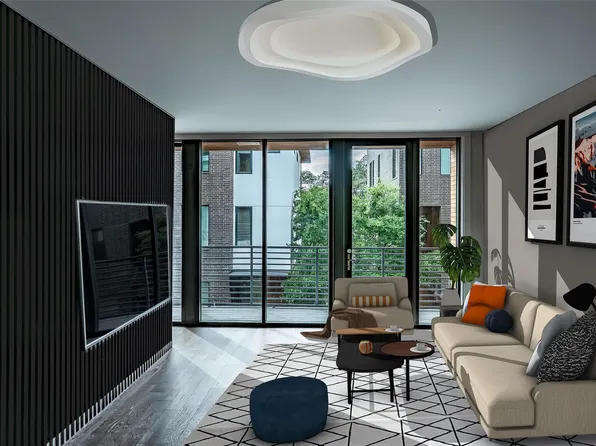 900 S 1st St #217, Austin, TX 78704