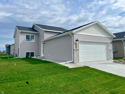 6774 68th St S, Horace, ND, 58047