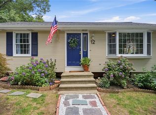 12 View St, Lincoln, RI 02865