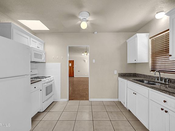 5th image of 1124 E River Ave