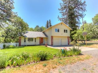 672 Crowson Rd, Ashland, OR 97520