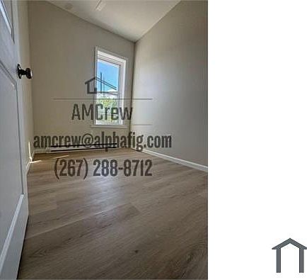 4th image of 931 E Woodlawn Ave Floor 1