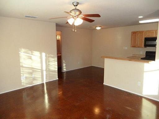 3rd image of 8030 Tanner Ave