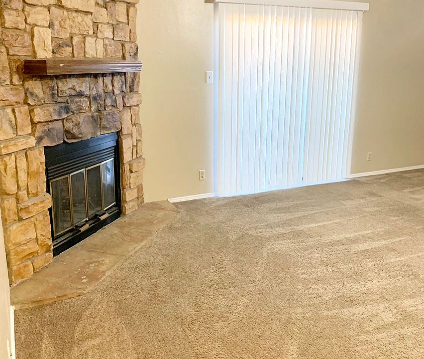 1st image of 4042 Huntington Ln #4
