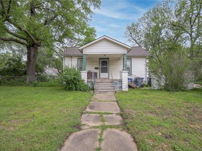528 E Loula St, Olathe, KS, 66061