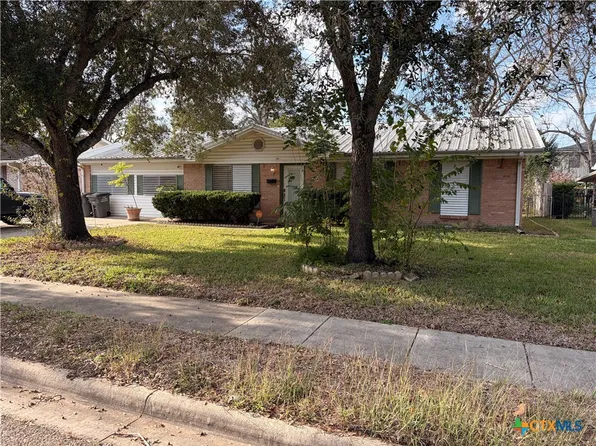 3504 Erwin Ave, Victoria, TX 77901