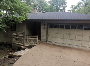 7 N Cerney Ln, Bella Vista, AR 72714