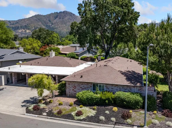 334 Twin Lakes Drive, Santa Rosa, CA 95409