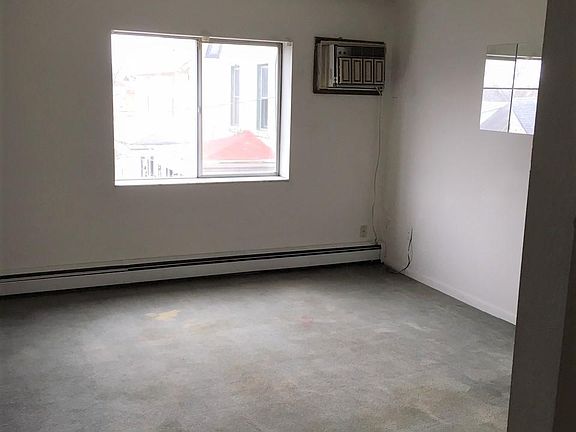 412 5th Ave ; 3A Living