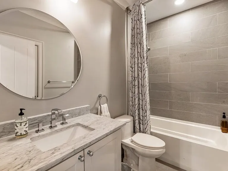 1079 Canton St — Photo 28