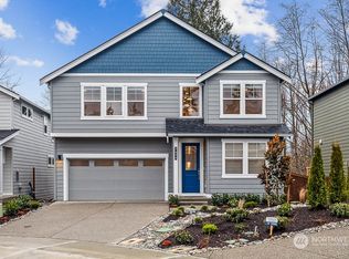 7424 NE 203rd St #6, Kenmore, WA 98028