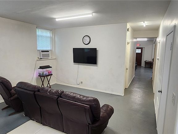 5th image of 920 Perkinswood Blvd SE