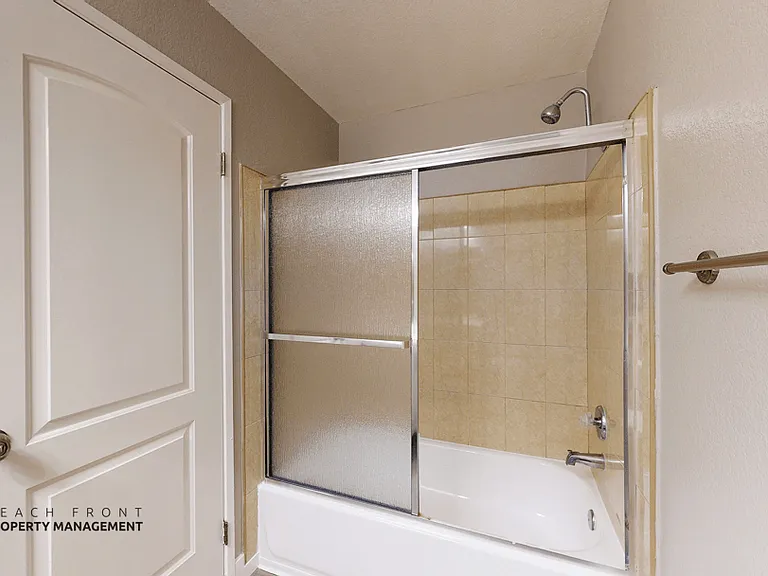 7950 Howe St. — Photo 14