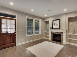 4573 Oakridge Rd, Lake Oswego, OR 97035