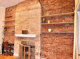 271 W 10th St #4, New York, NY 10014