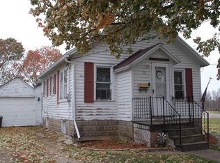 211 N Walnut St, Sumner, IA 50674